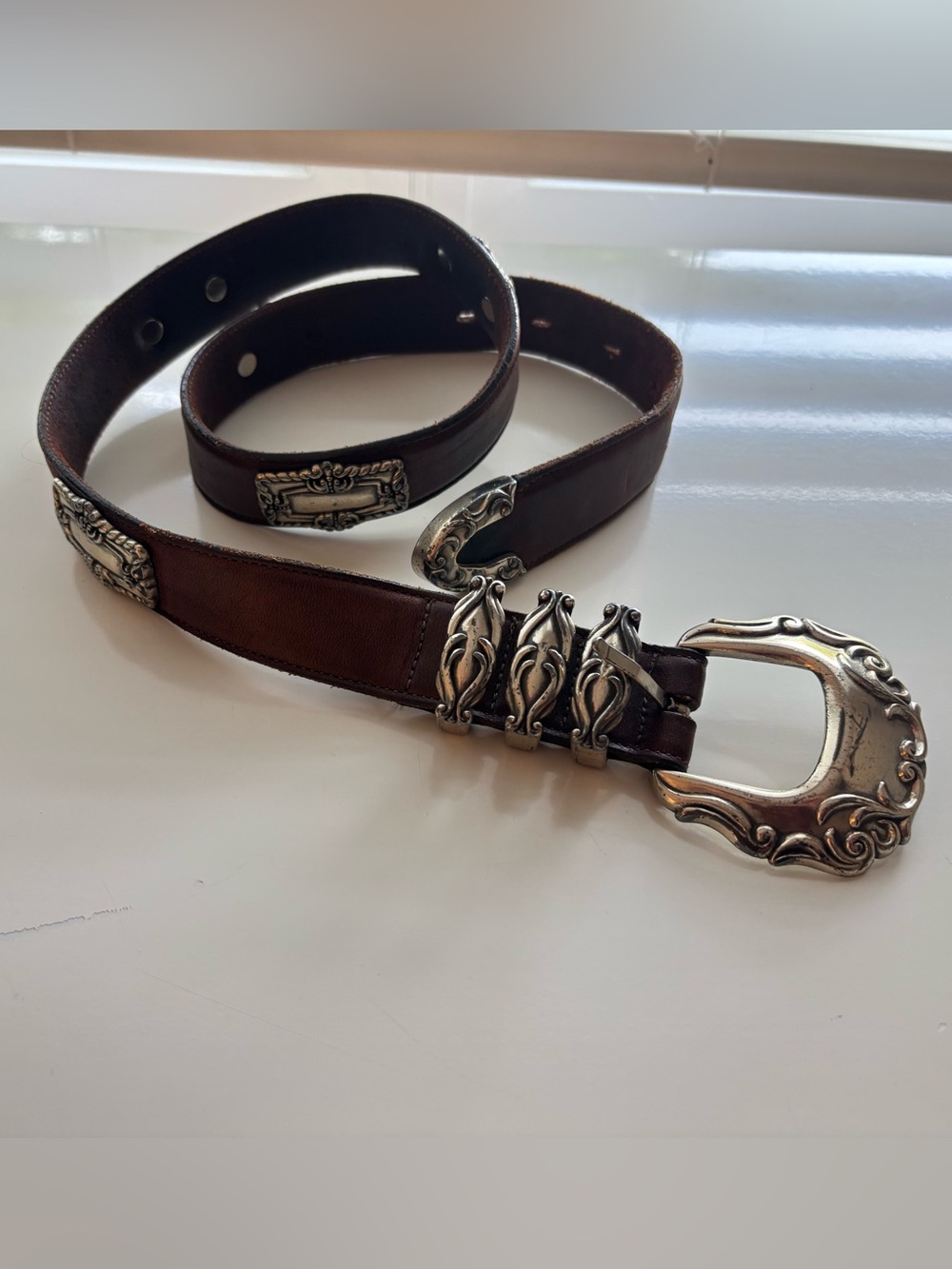 NADIN 1997 Vintage Western Leather and Silver Tones Belt